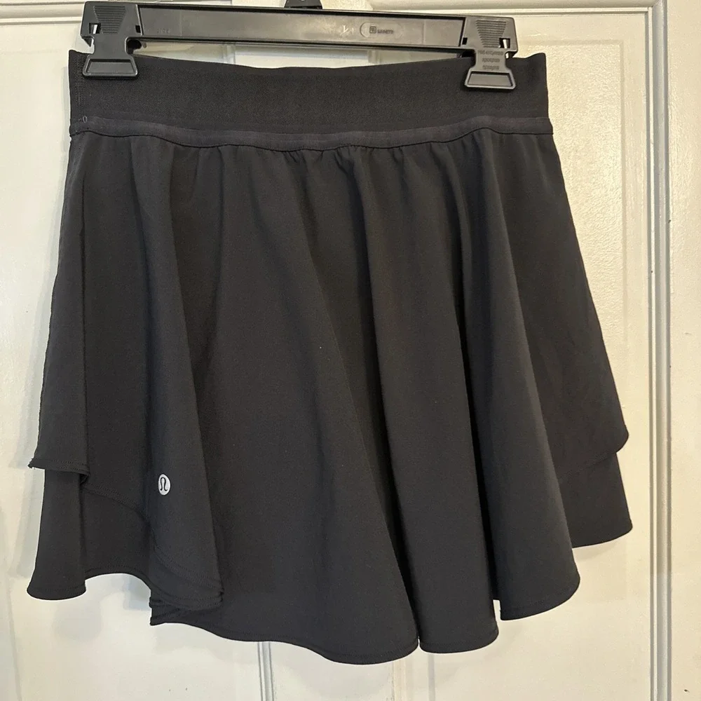 Lululemon Womens Court Rival High Rise Skort Size 6 Black Tennis Sport Active